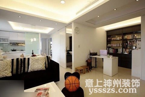 �������g