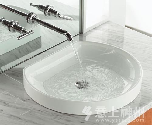 �l(w��i)ԡ�g�b��ʩ���҂���Ҫ��Ҫע��������������_(t��i)������(du��)���l(w��i)ԡ�g������������y(t��ng)�l(w��i)ԡ�g�����֮һ���_(t��i)�������������^��ռ����eС���b��ԏ�(qi��ng)�����l(w��i)ԡ�g�b�����ܵ��������M(f��i)�ߵ���A�������M(f��i)�����M(j��n)���xُ(g��u)�r(sh��)������Ҫע�����������_(t��i)��Ŀ�ʽ���|(zh��)�����ڰ��b��Ҳ����С�U��