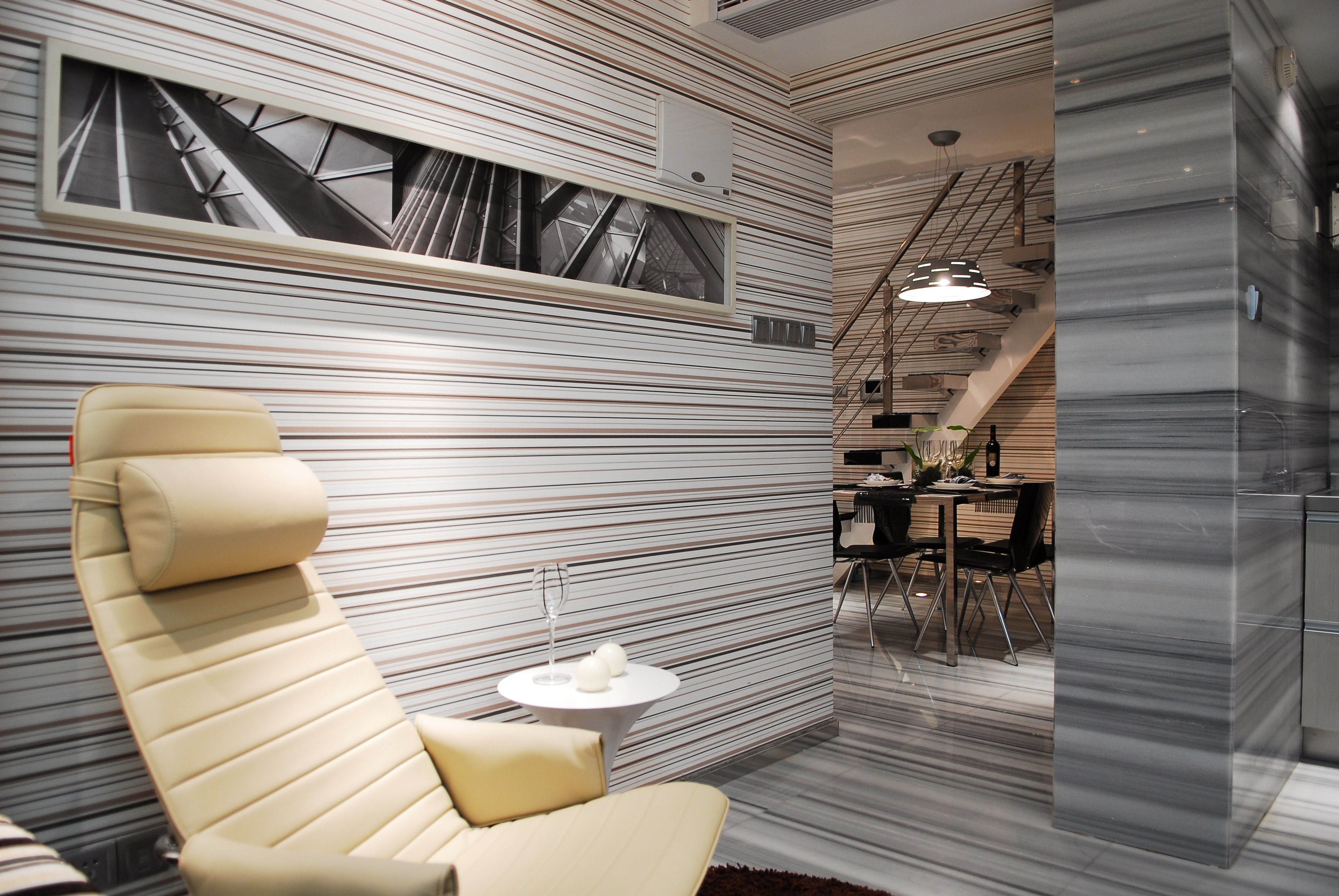 ���ƶ˵����A�����캆�����m�ļ�